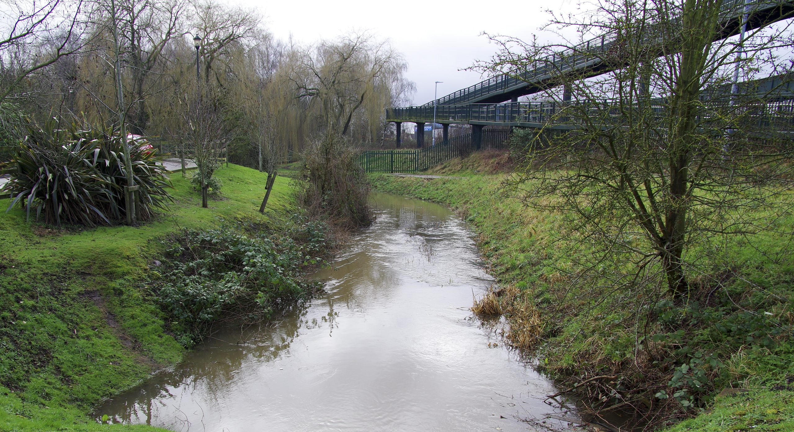 (53) Mill Lane, Bestwood Village – River Leen looking downstream